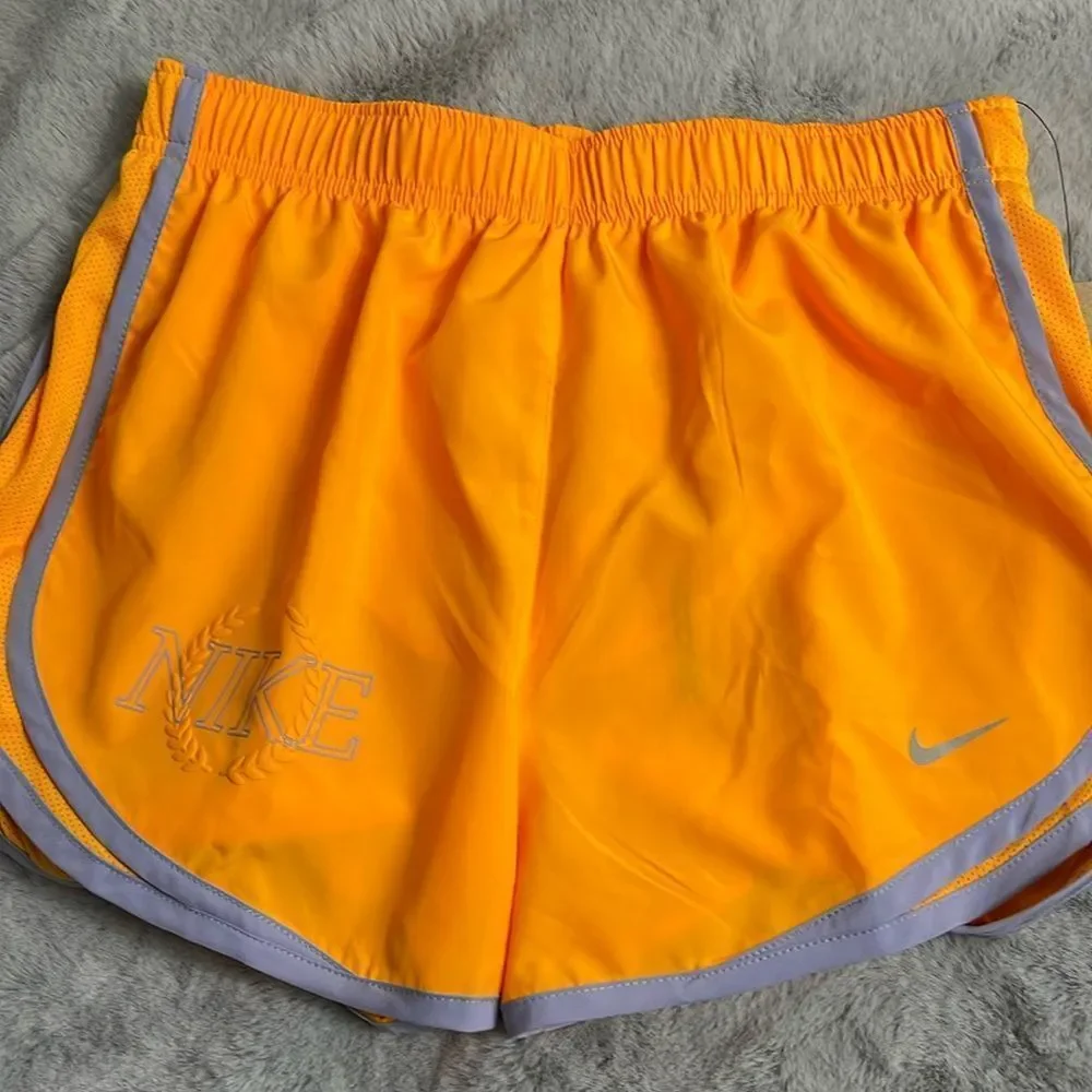 Nike Dri-FIT Tempo Athletic Shorts Small NWT Workout Running Gear Track & Field